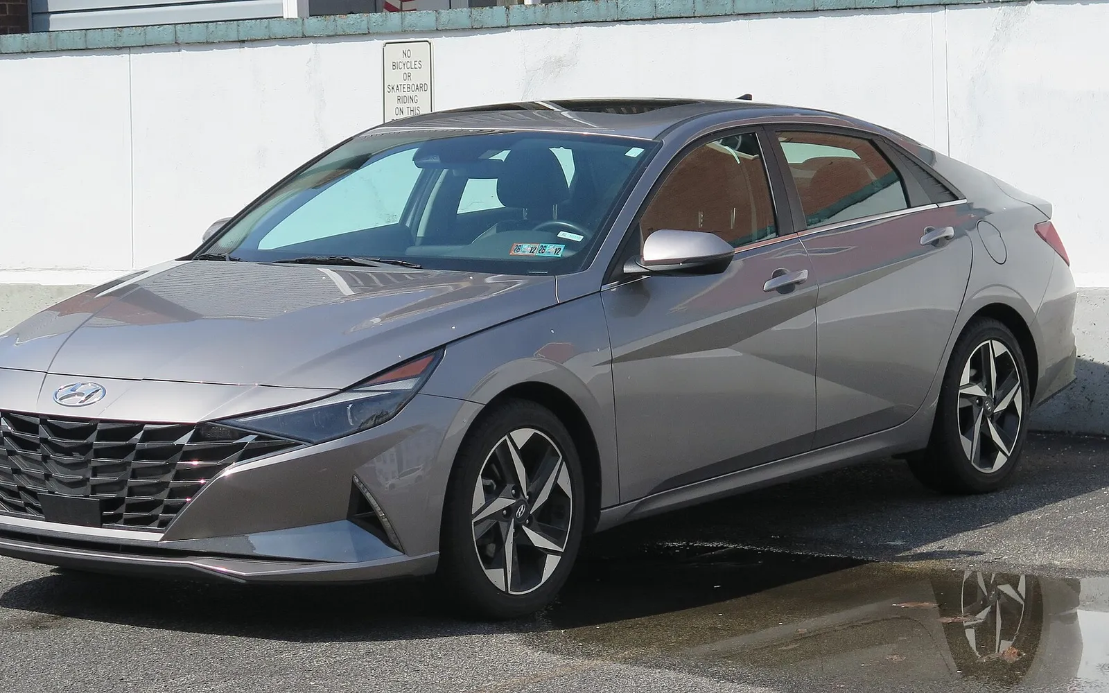 Hyundai Elantra 2023