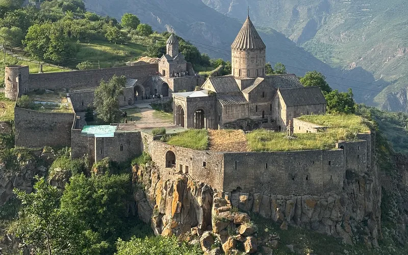 Տաթև + ճոպանուղի