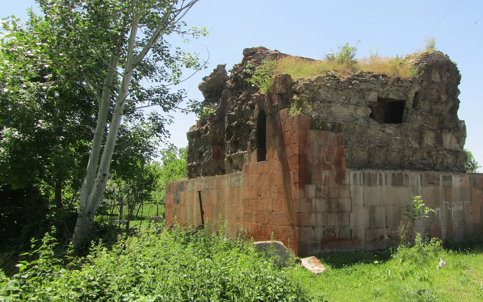 Արամուսի Ծիրանավոր եկեղեցի — Կոտայք