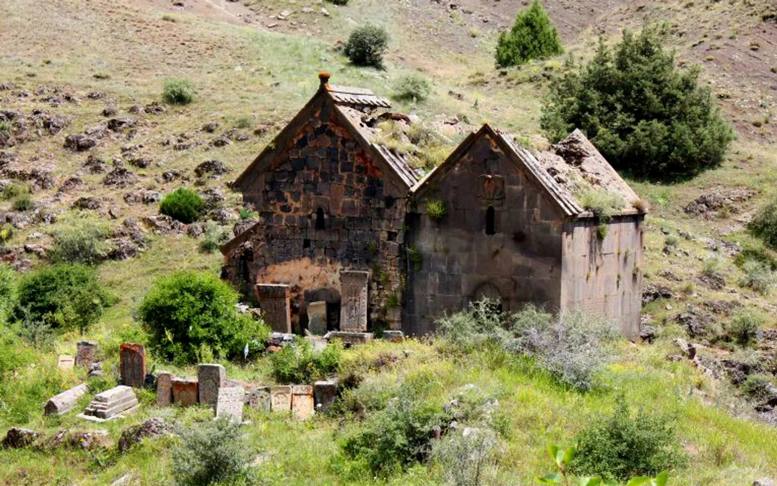 Սուրբ Սիոն վանական համալիր, Հերհեր — Վայոց ձոր