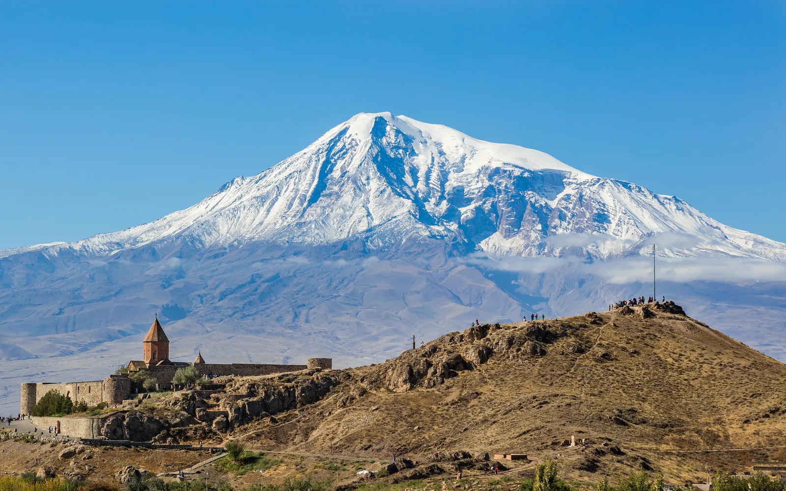 Խոր Վիրապ վանք — Արարատ