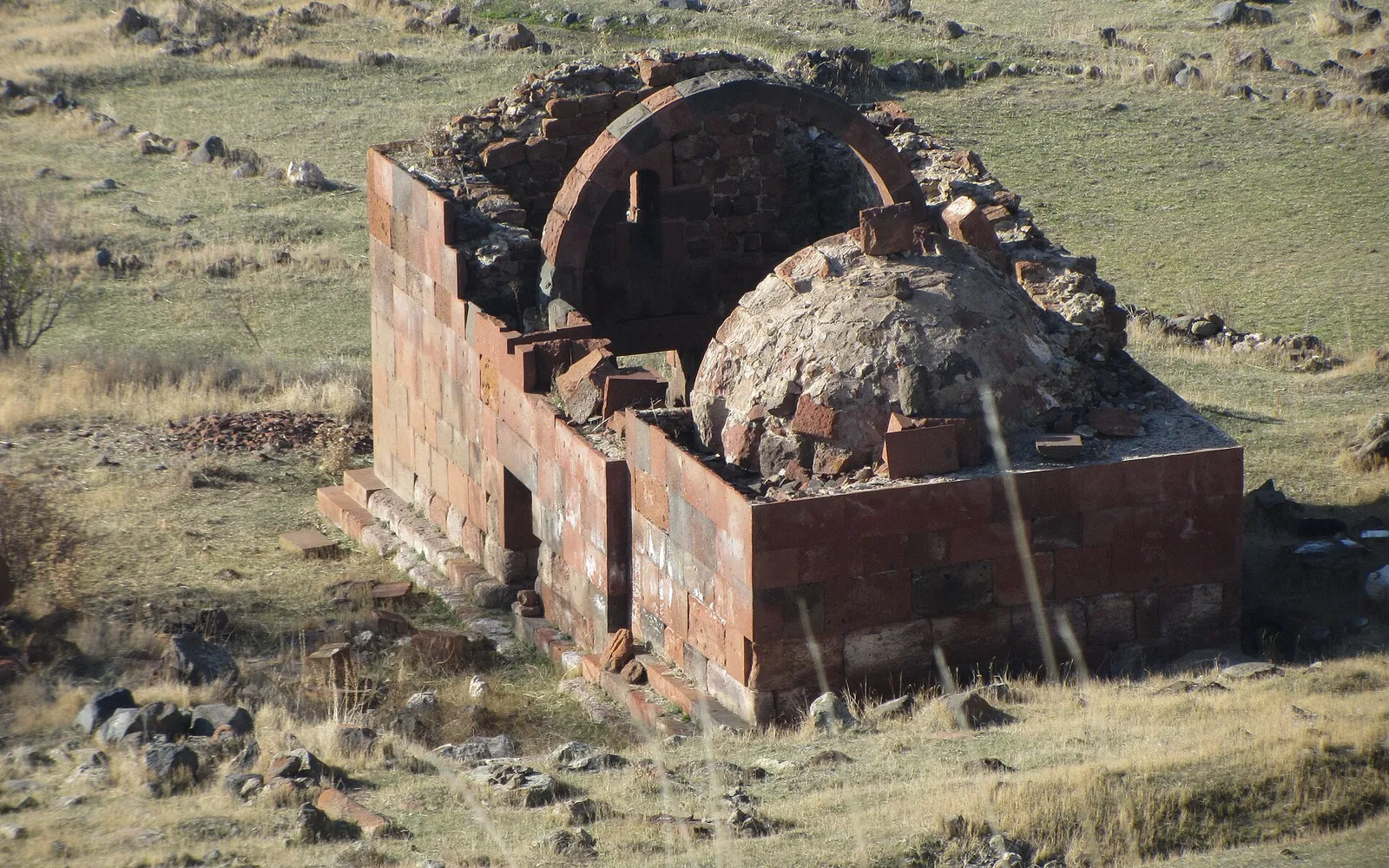 Սբ. Ամենափրկիչ եկեղեցի — Արագածոտն