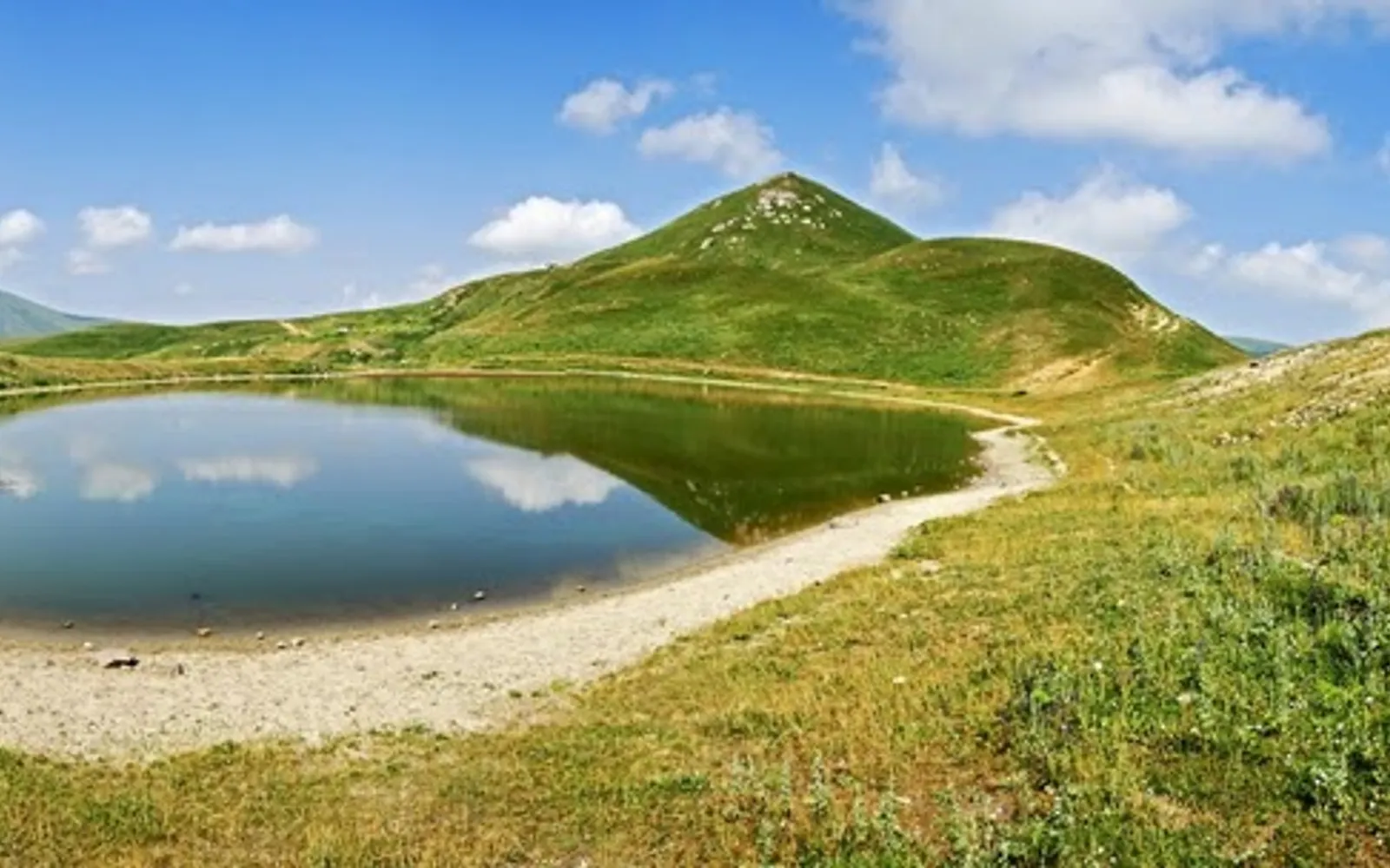 Ծաղկունյաց լիճ — Կոտայք
