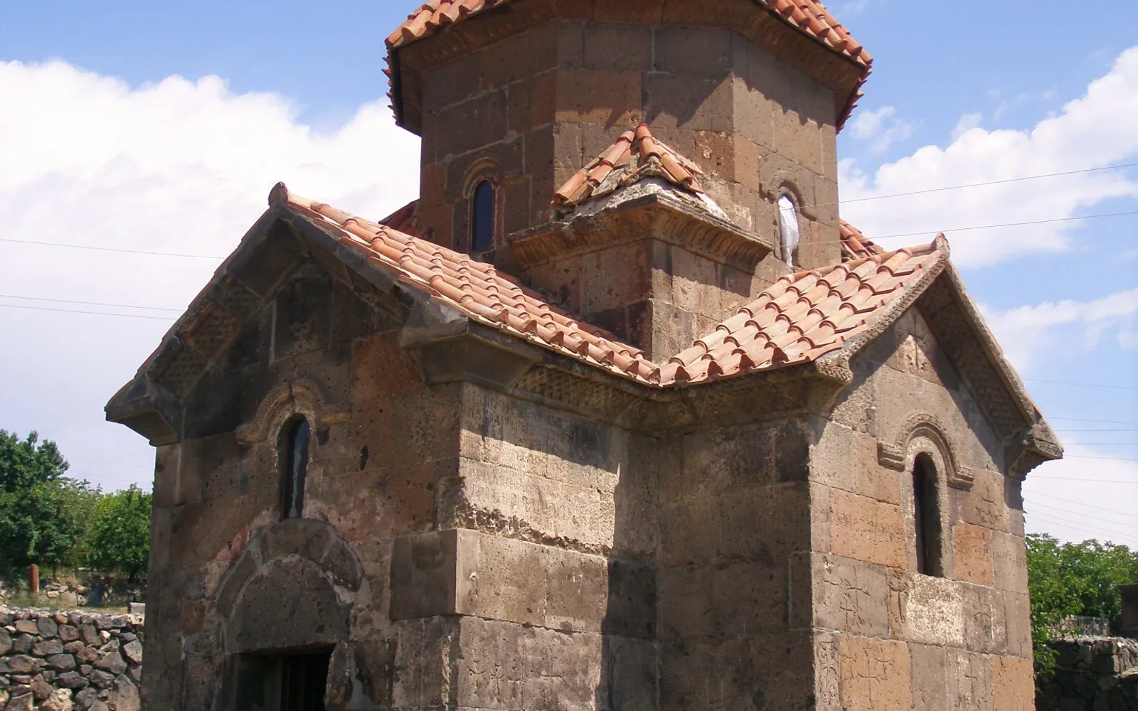 Կարմրավոր եկեղեցի — Արագածոտն