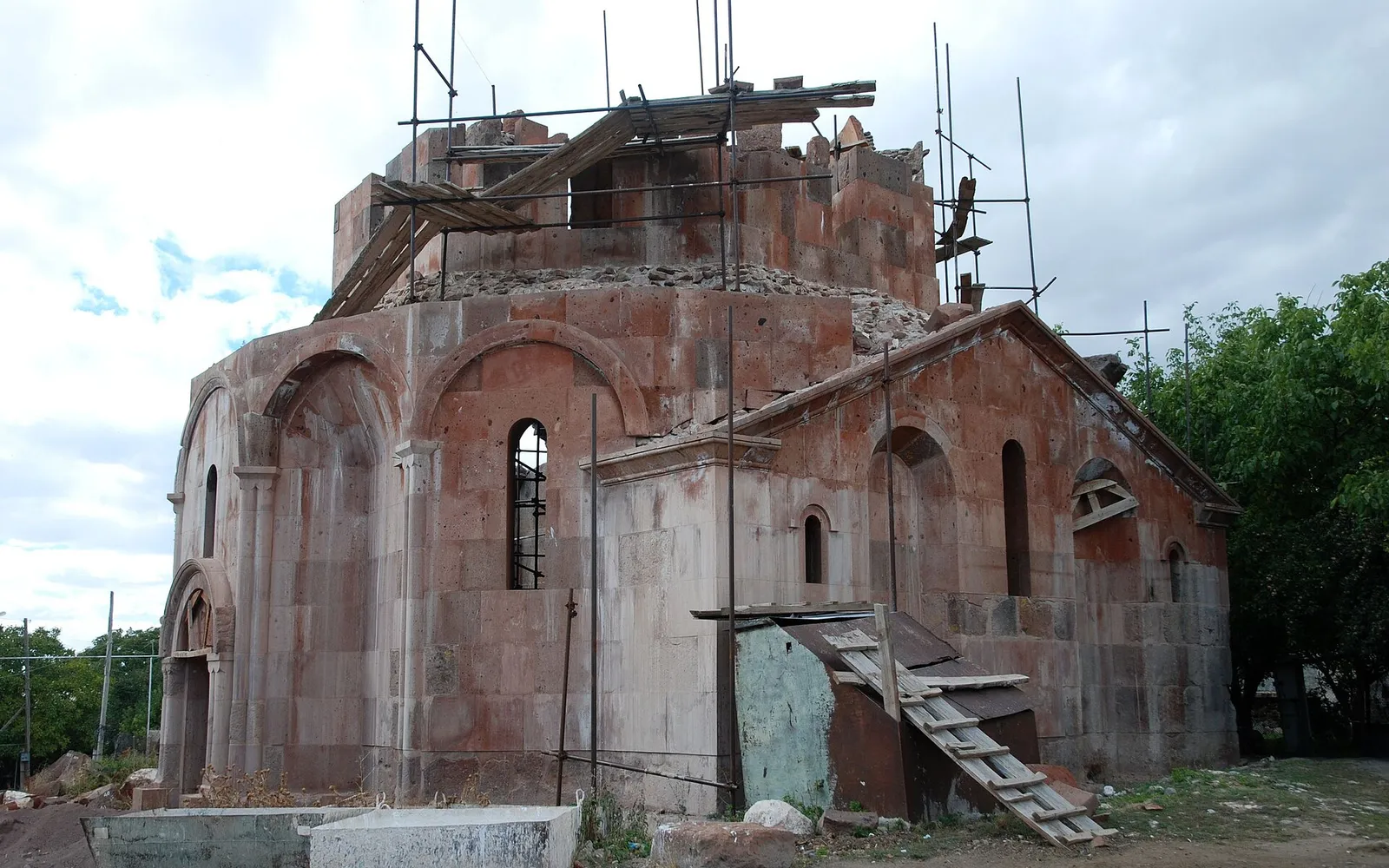 Սուրբ Գևորգ եկեղեցի (Իրինդ) — Արագածոտն