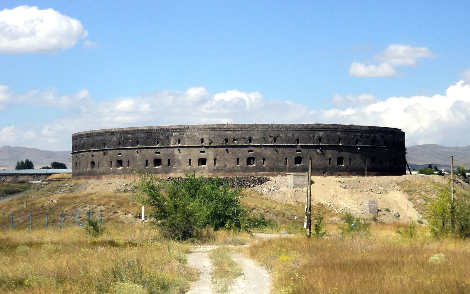 Սև բերդ — Շիրակ