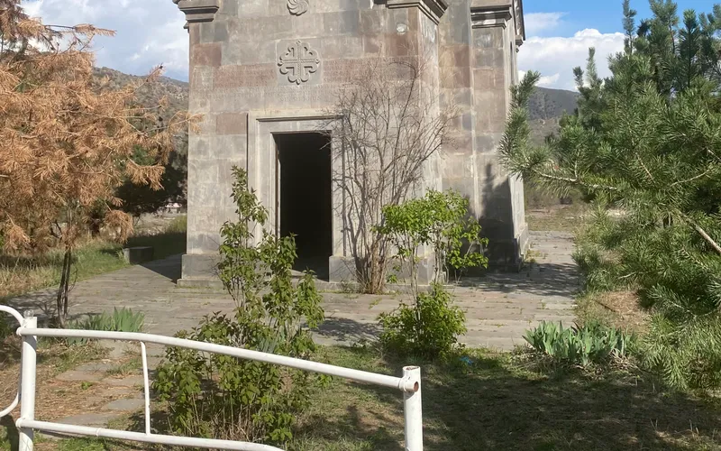 Սուրբ Նահատակների եկեղեցի