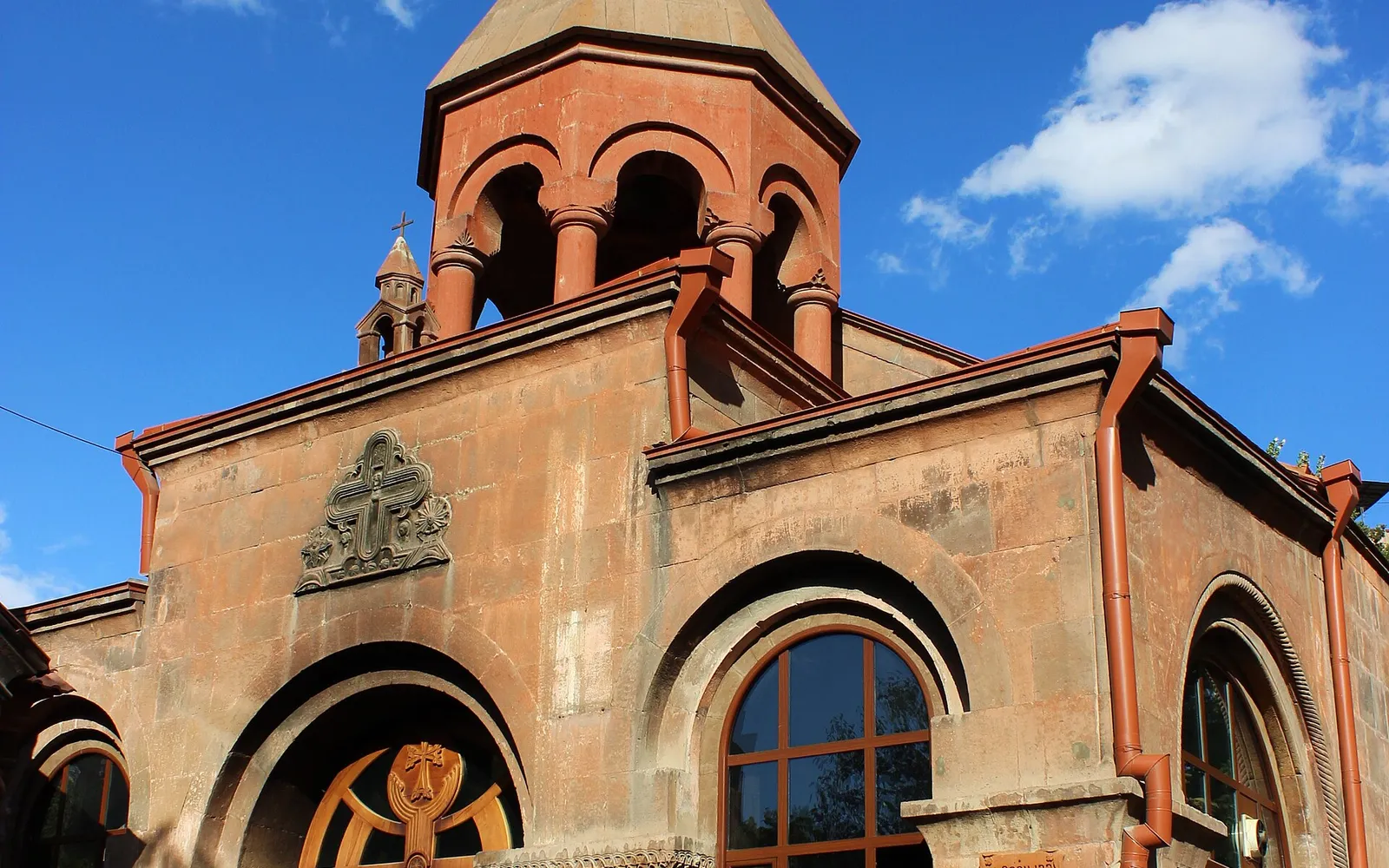 Զորավոր Սուրբ Աստվածածին եկեղեցական համալիր — Երևան
