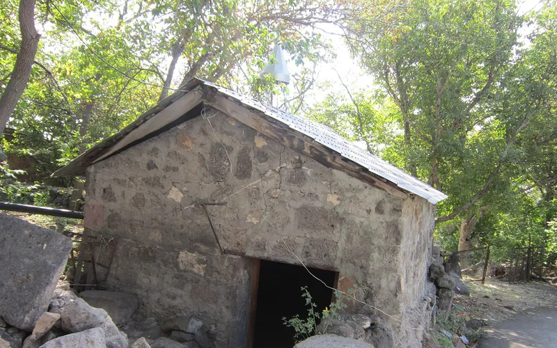 Սուրբ Աստվածածին մատուռ, Ուշի