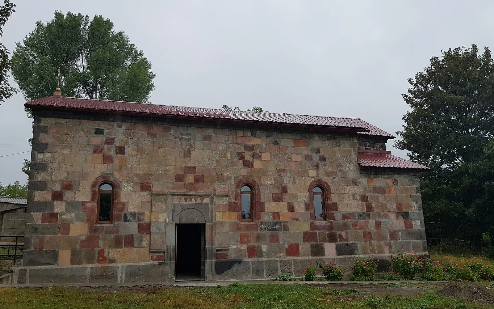 Կարմիր վանք, Լեջան — Լոռի