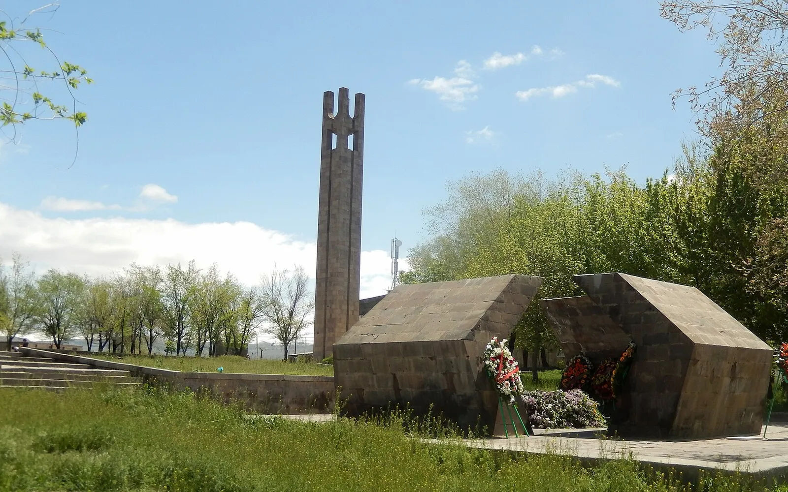 Հայոց ցեղասպանության հուշարձան, Վեդի — Արարատ