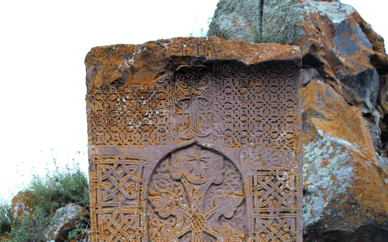 Խաչքար Հայրավանքում