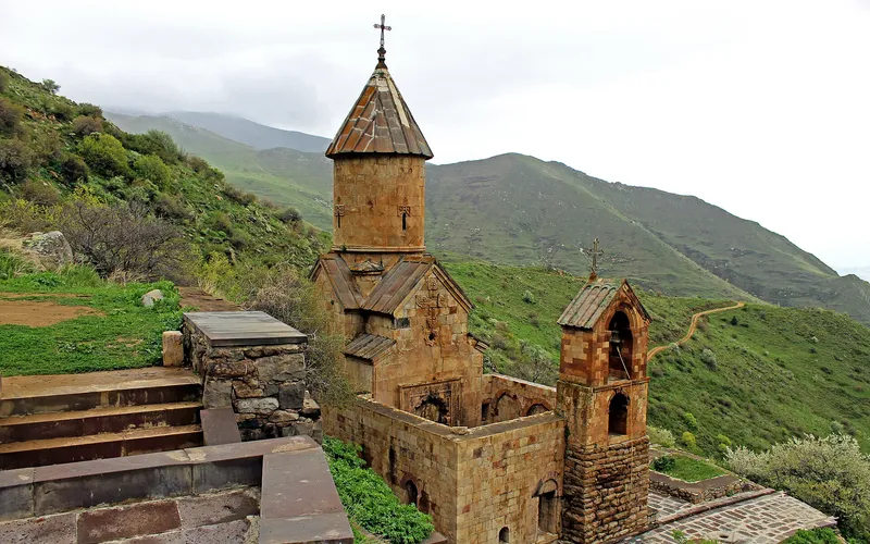 Սպիտակավոր վանք