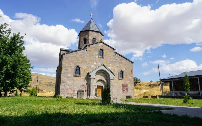 Արկազի Սուրբ Խաչ վանք