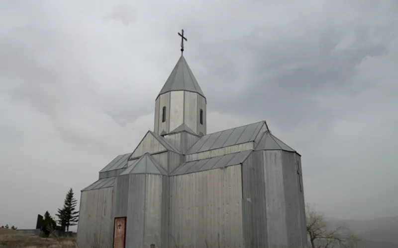 Մետաղյա եկեղեցի (Սպիտակ)