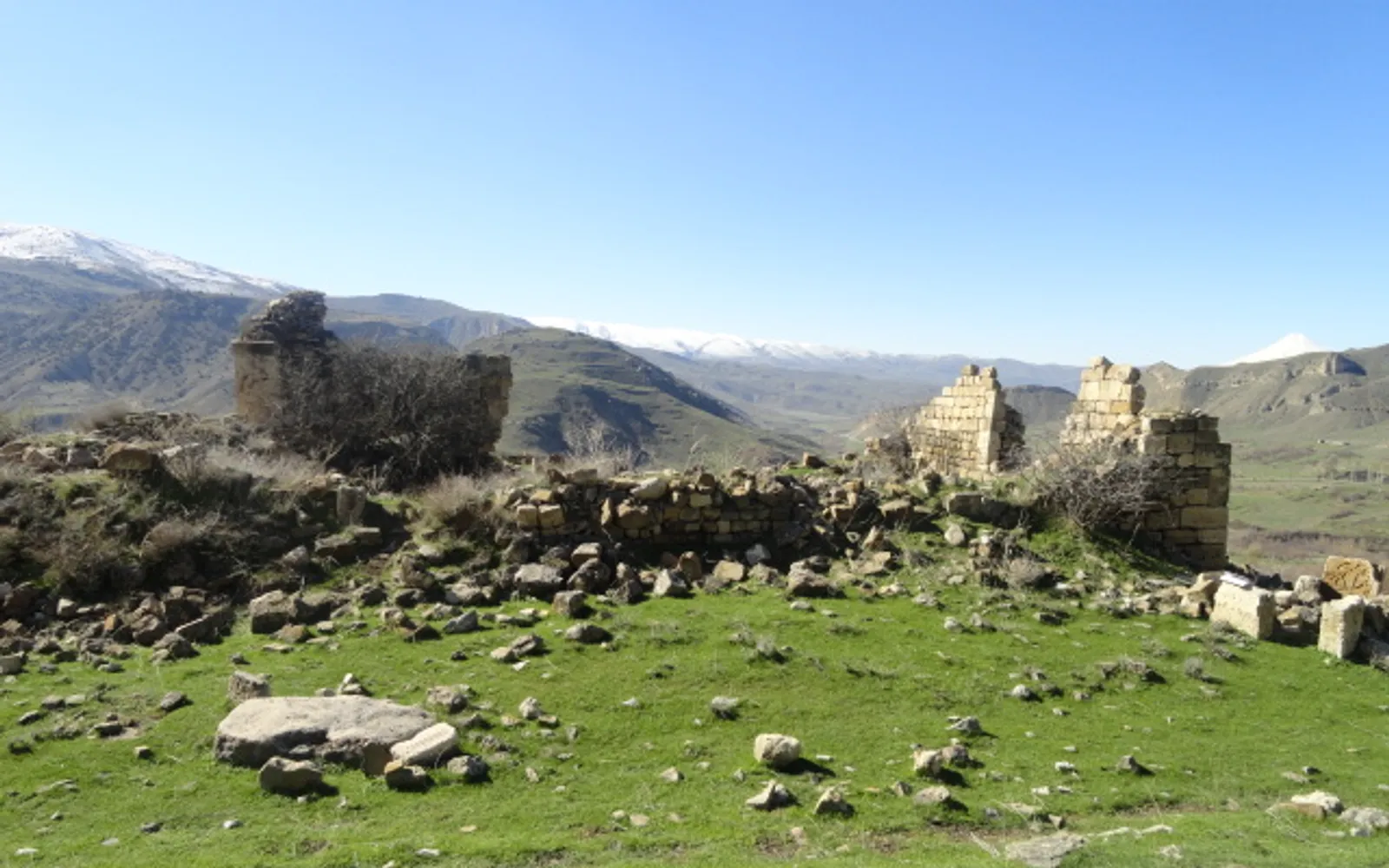 Ղարաբաղլարի եկեղեցի — Արարատ