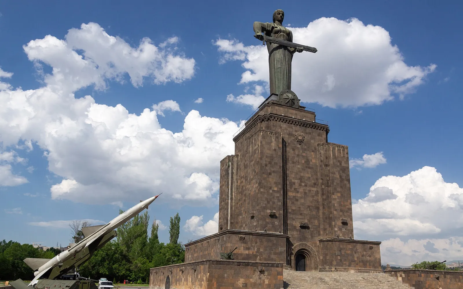 Մայր Հայաստան ռազմական թանգարան — Երևան