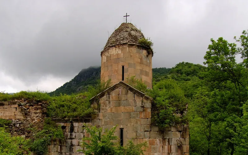 Առաքելոց վանք