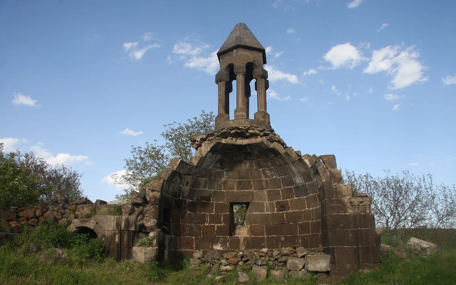 Սուրբ Թադևոս Առաքյալ եկեղեցի, Արտաշավան — Արագածոտն