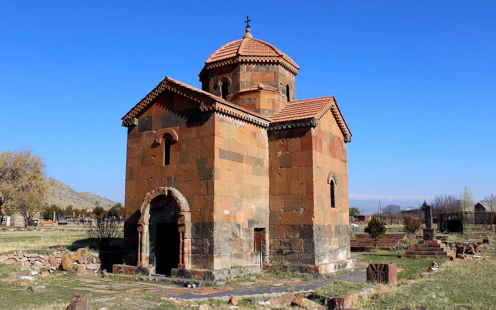 Կամսարականների Սուրբ Աստվածածին եկեղեցի, Թալին — Արագածոտն